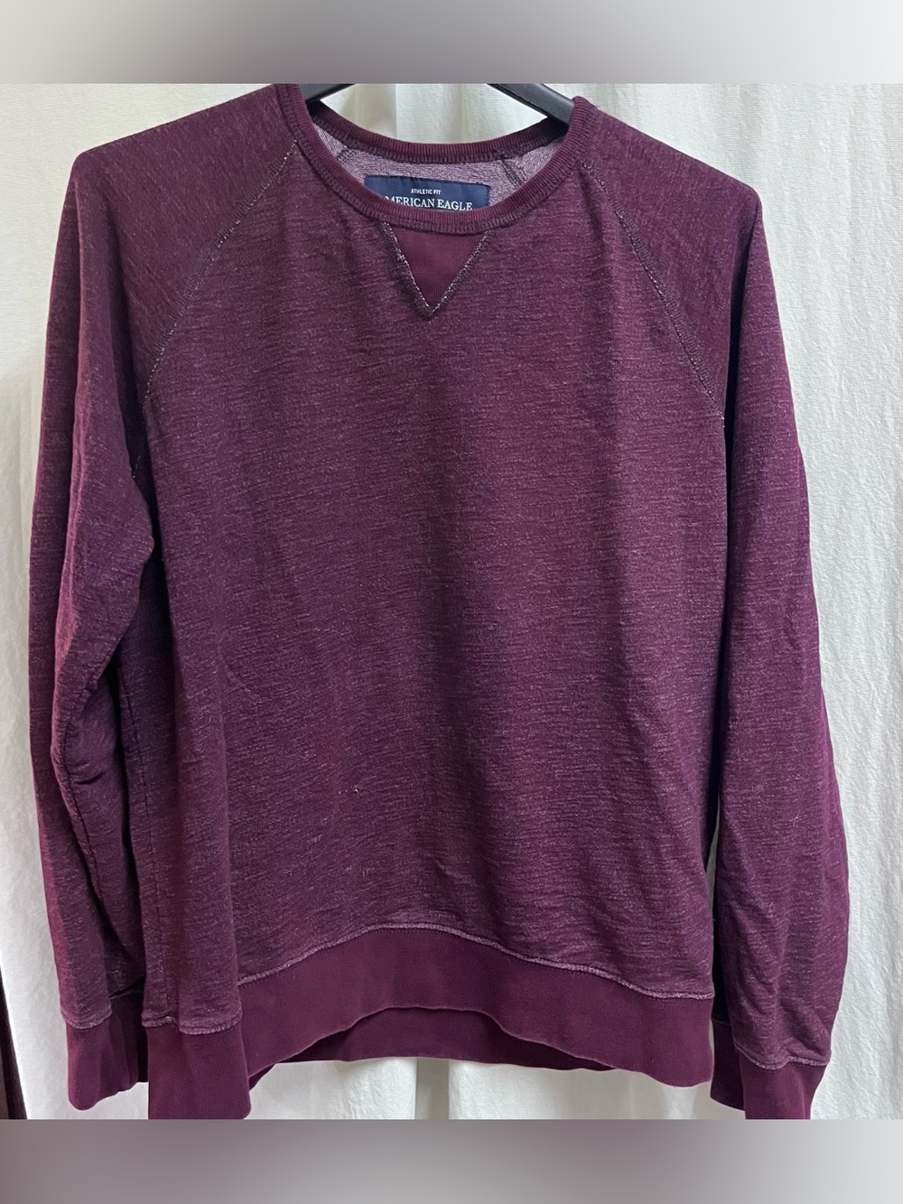 American Eagle Sweater Mens Large Maroon Athletic Fit Long Sleeve Knit Casual